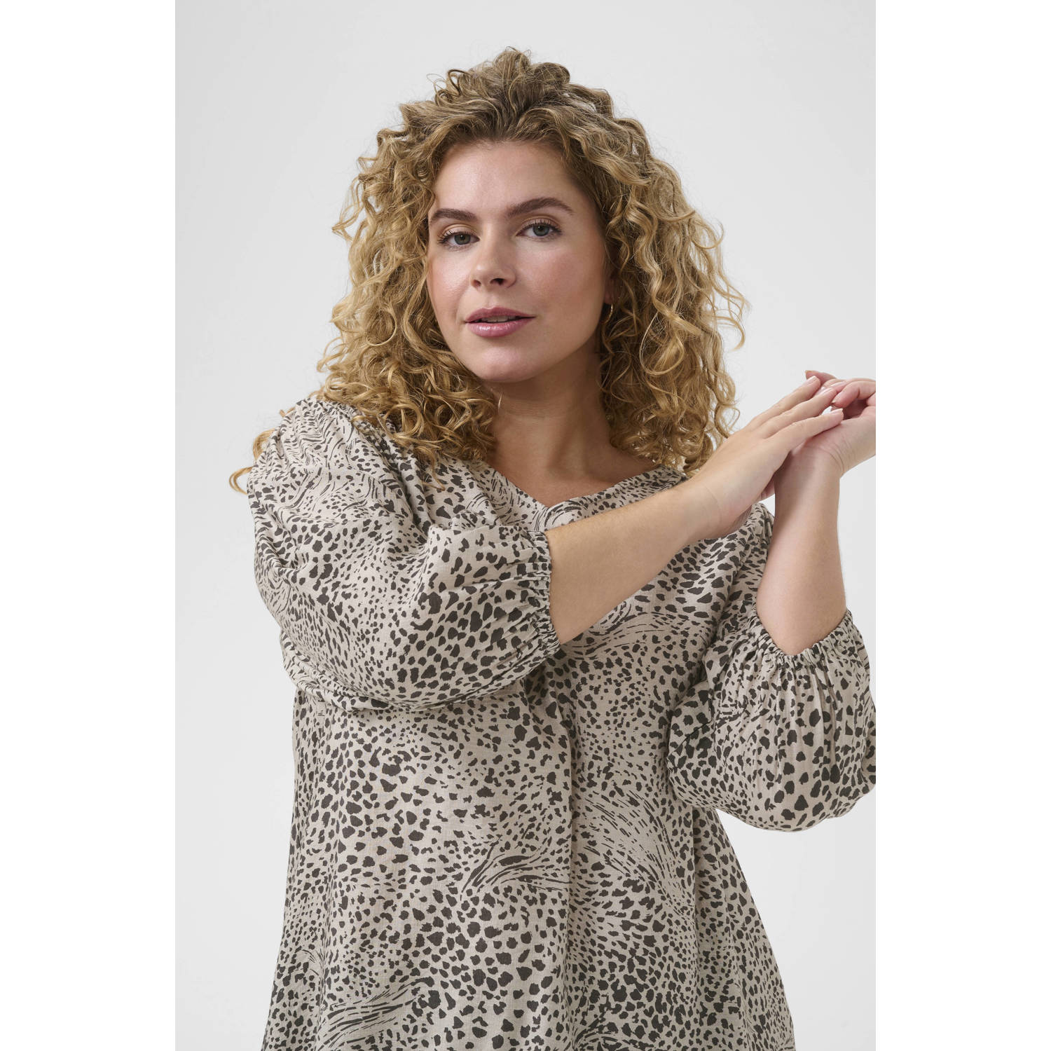 Kaffe Curve top ecru