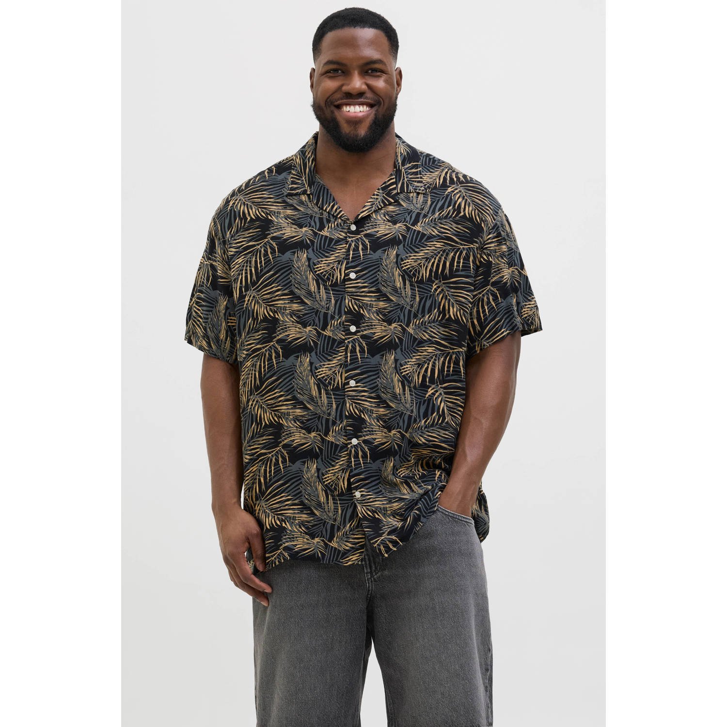 Jack & Jones PlusSize Overhemd met korte mouwen JJEJEFF TROPICAL AOP RESORT SHIRT SN PLS