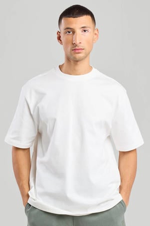 T-shirt wit