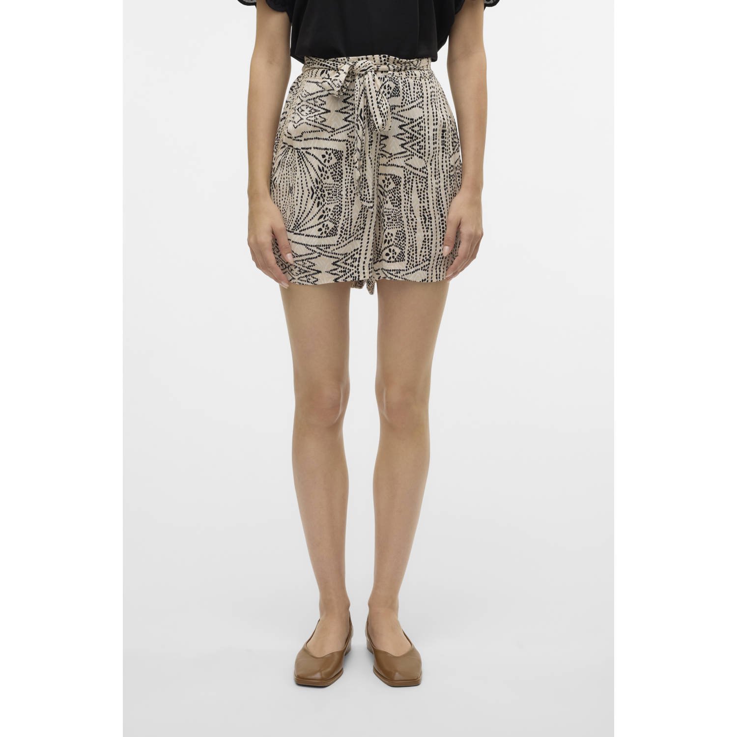 VERO MODA rechtvallend high waist casual short crème