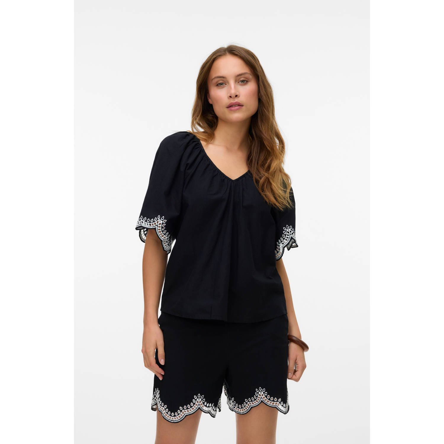 VERO MODA top zwart broderie