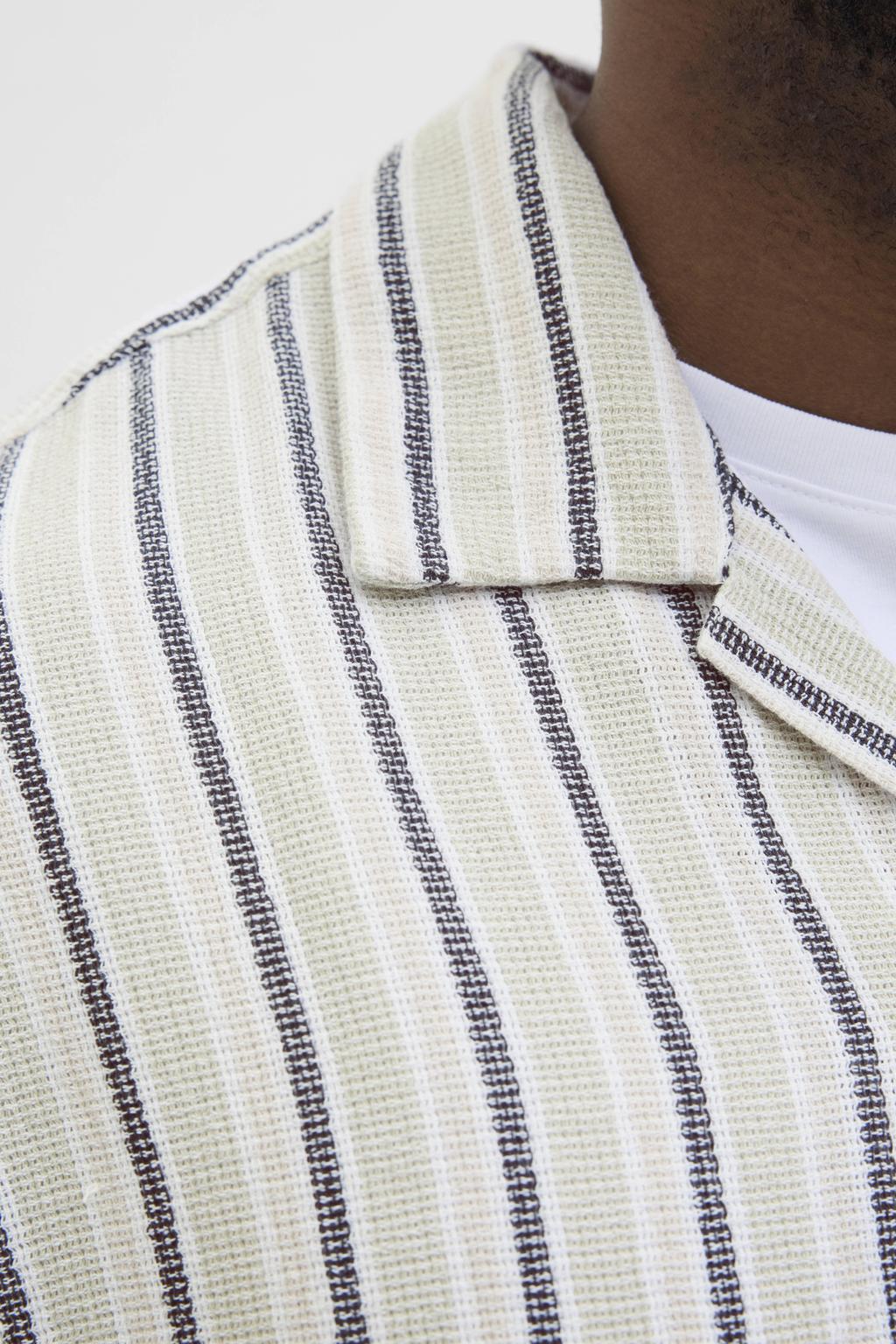 Lichtgroene heren JACK & JONES PLUS SIZE casual overhemd van katoen met strepenprint, korte mouwen, reverskraag, knoopsluiting en geweven detail