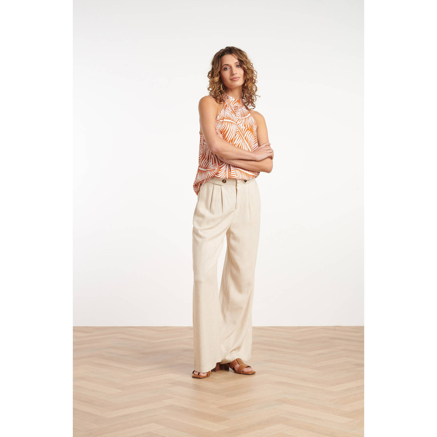 Smashed Lemon slim regular waist casual short ecru
