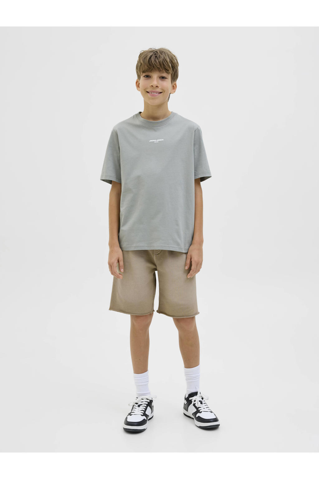Donkergroene jongens JACK & JONES JUNIOR relaxed casual short van sweat materiaal met elastische tailleband met koord en effen