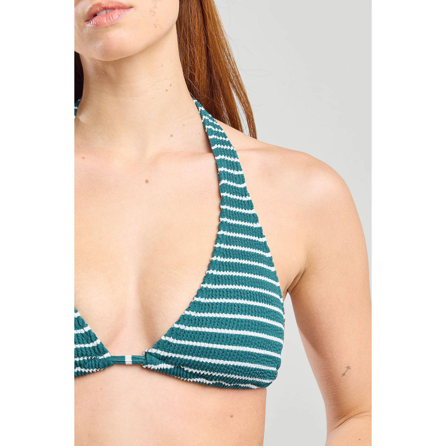 America Today voorgevormde halter bikinitop Amora groen