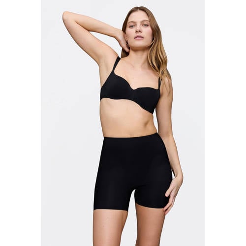 Triumph corrigerende short Body Make-Up Illusion Curve zwart afbeelding