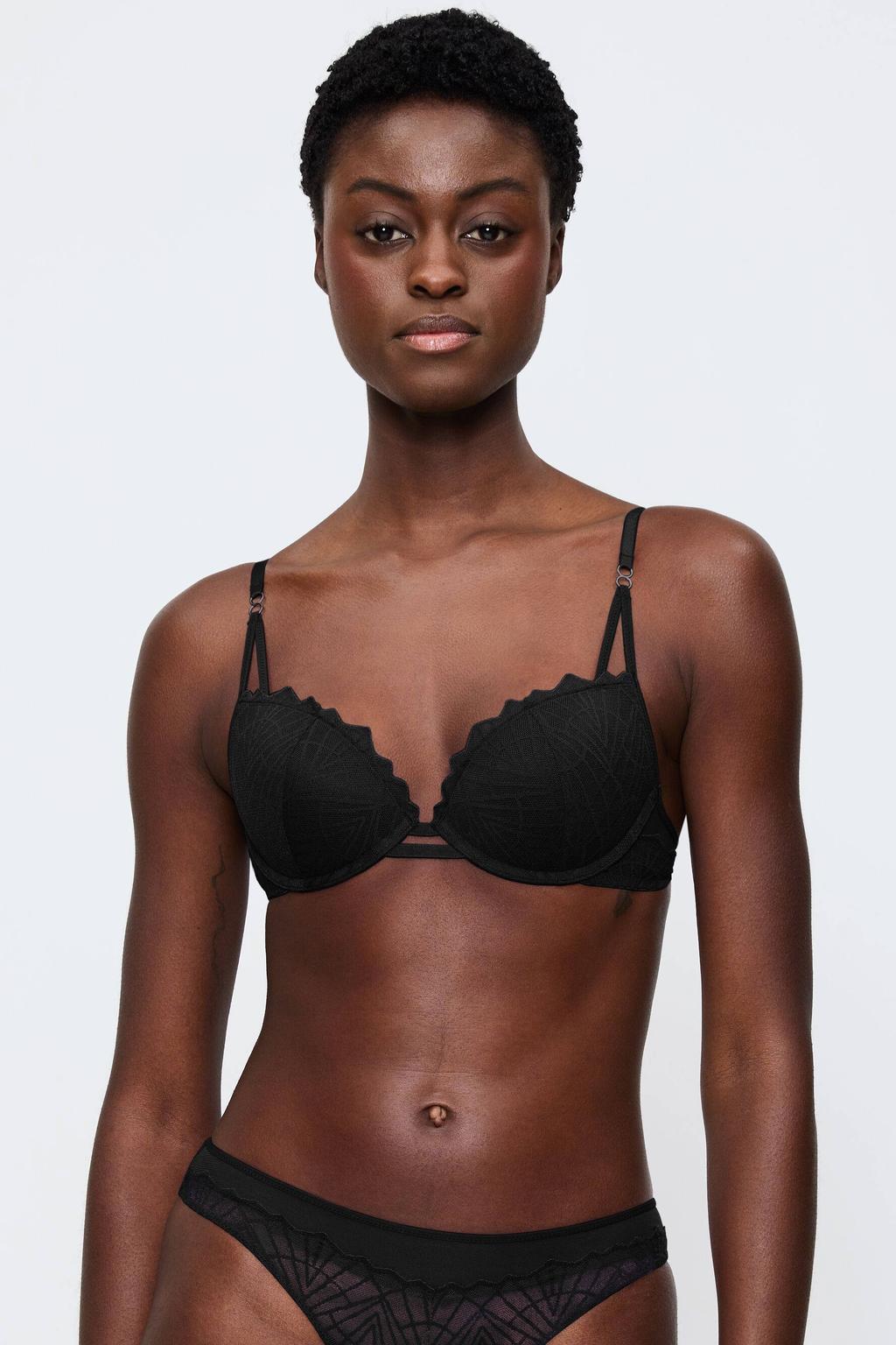 Triumph voorgevormde push-up bh That Night In Vegas zwart