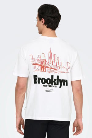 T-shirt wit