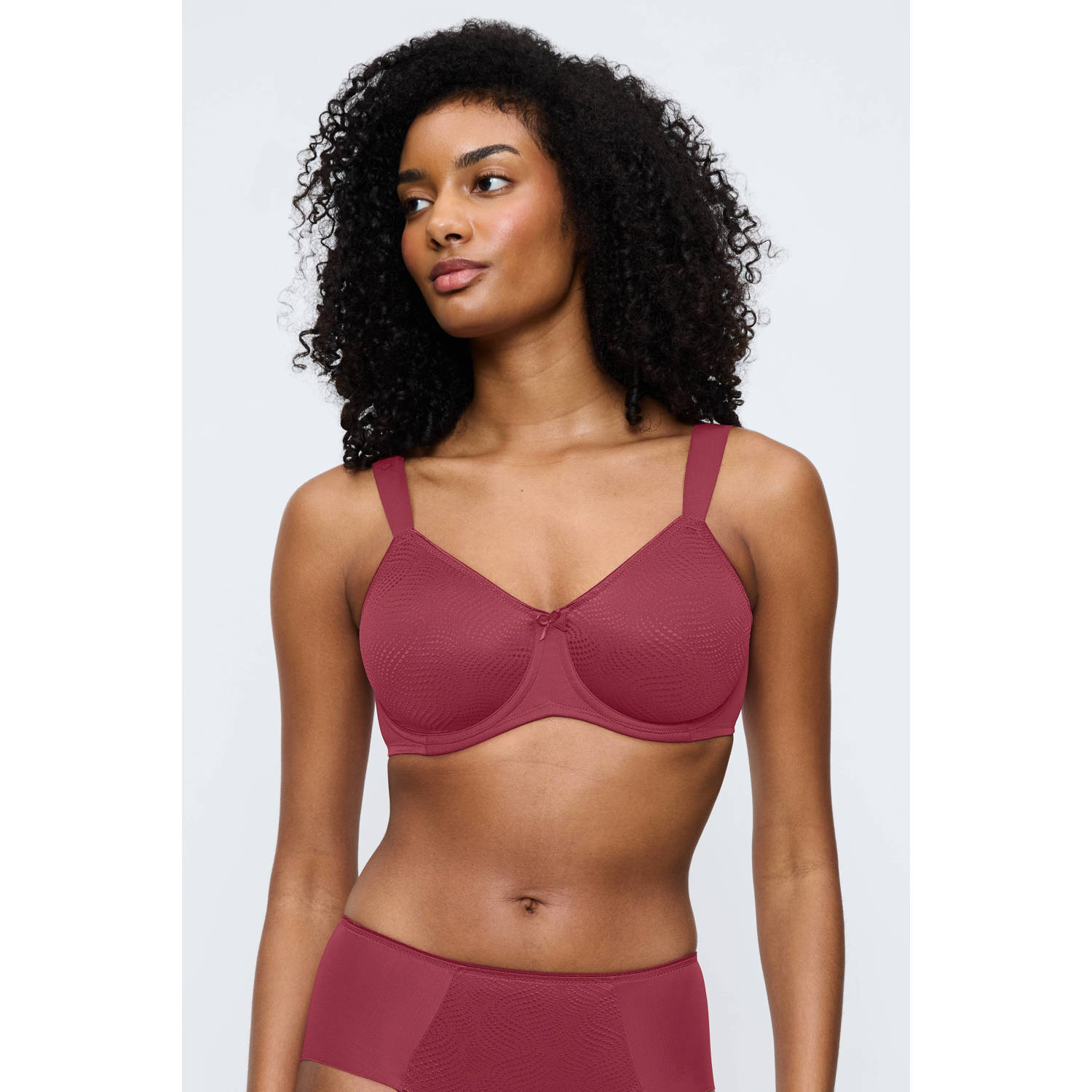 Triumph niet-voorgevormde minimizer Essential donkerrood