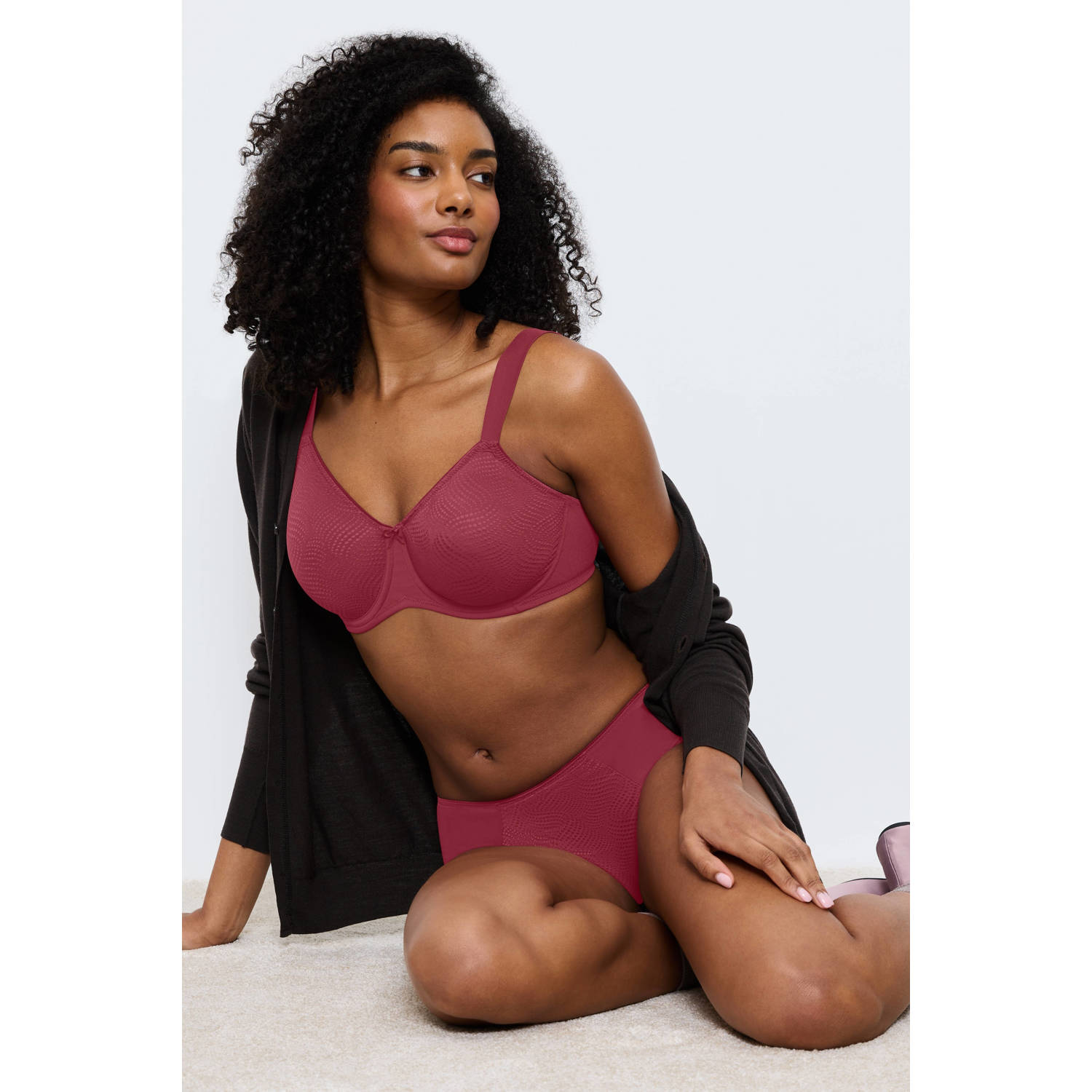 Triumph niet-voorgevormde minimizer Essential donkerrood