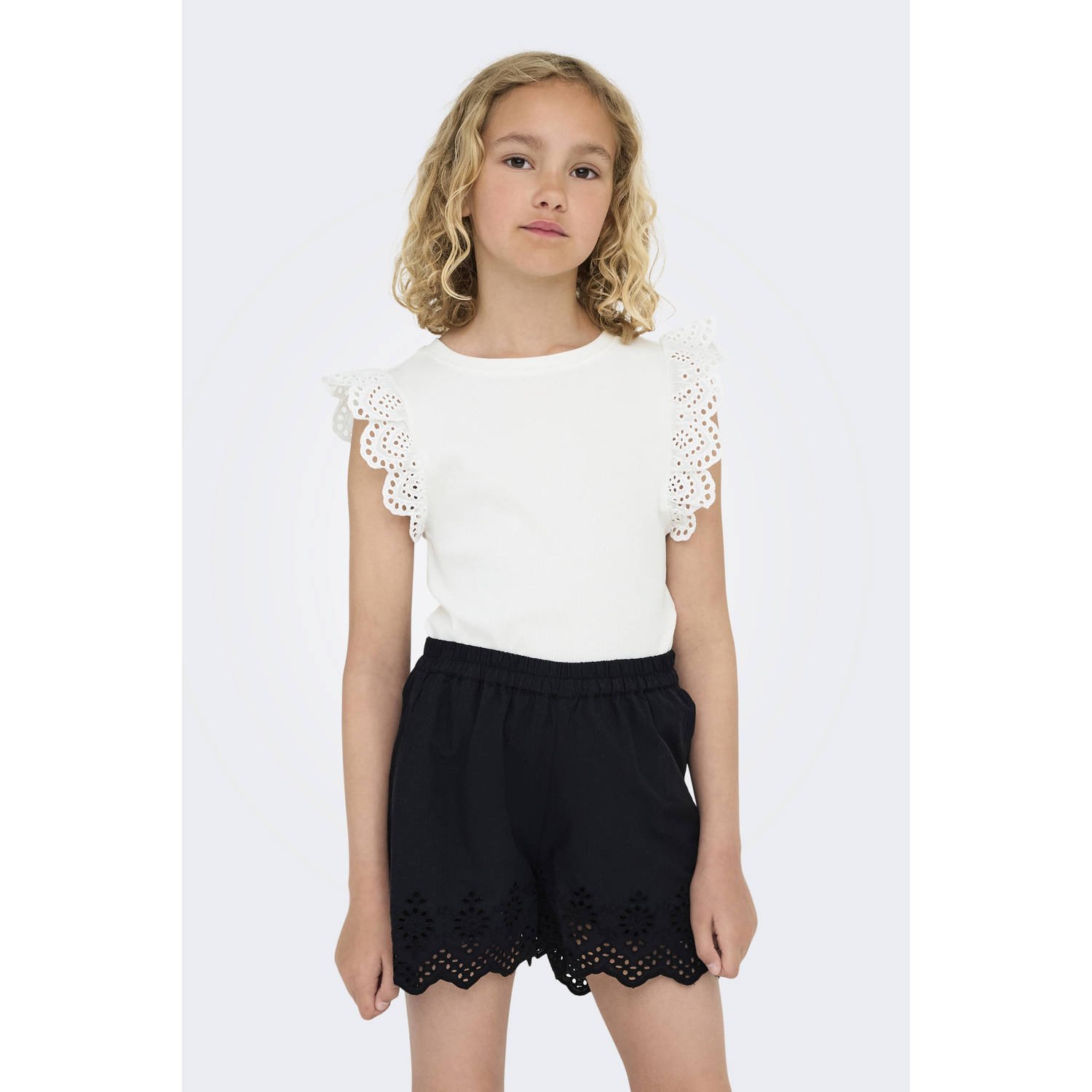 ONLY KIDS GIRL mouwloze top wit broderie