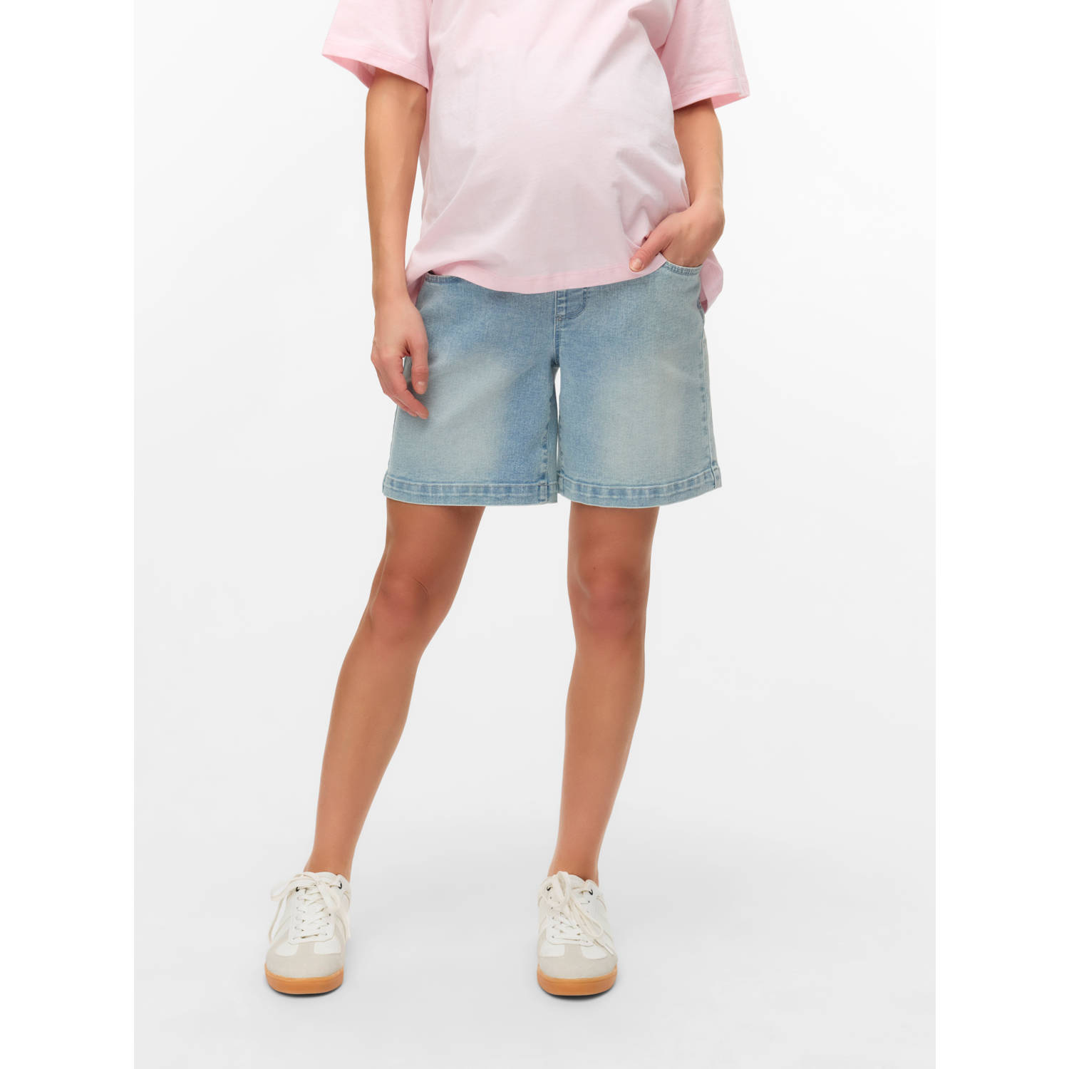 MAMALICIOUS slim regular waist zwangerschaps denim short light blue denim