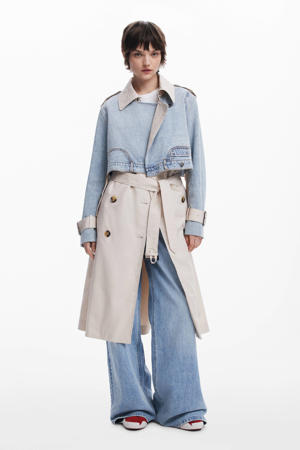 trenchcoat beige
