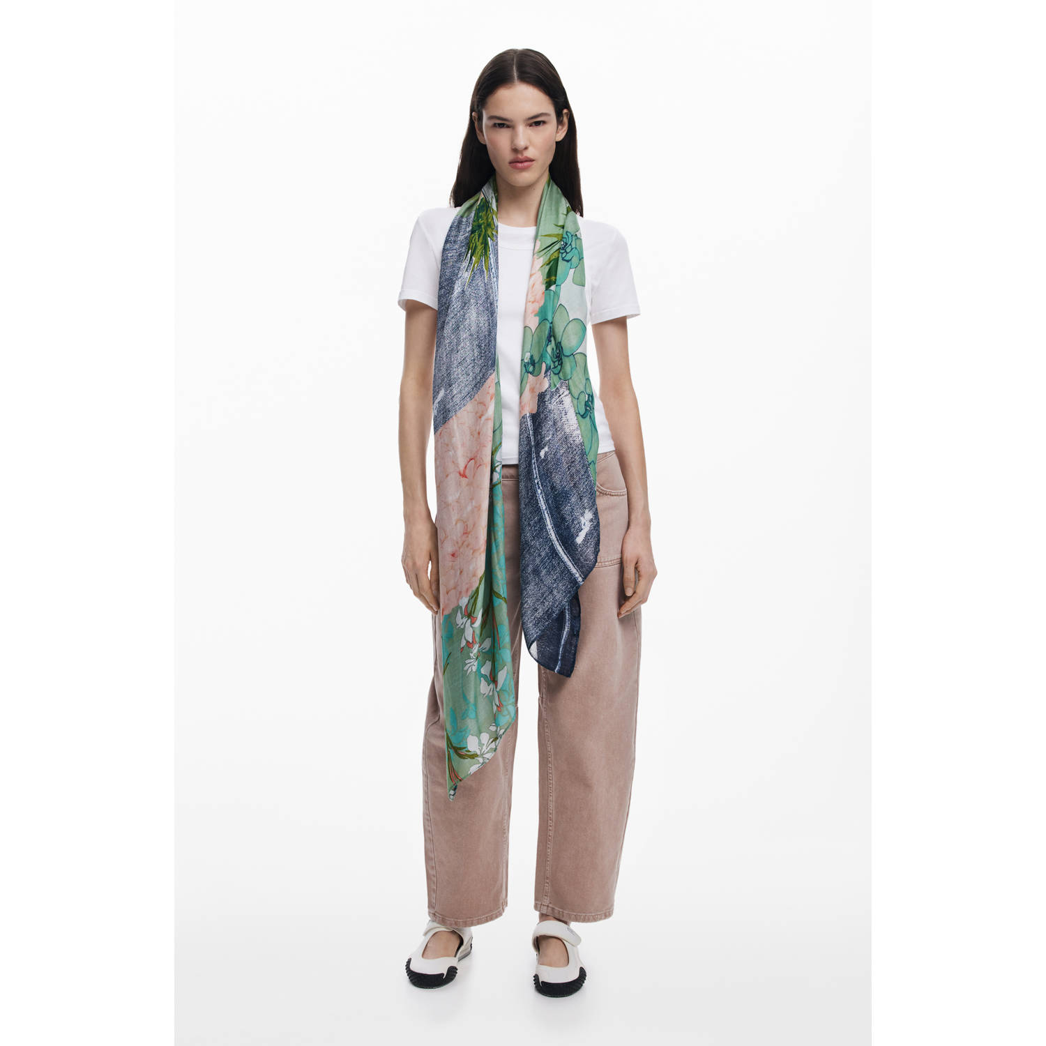 Desigual sjaal met all over print blauw