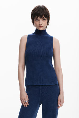 top met col donkerblauw rib gebreid