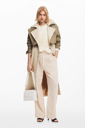 trenchcoat beige