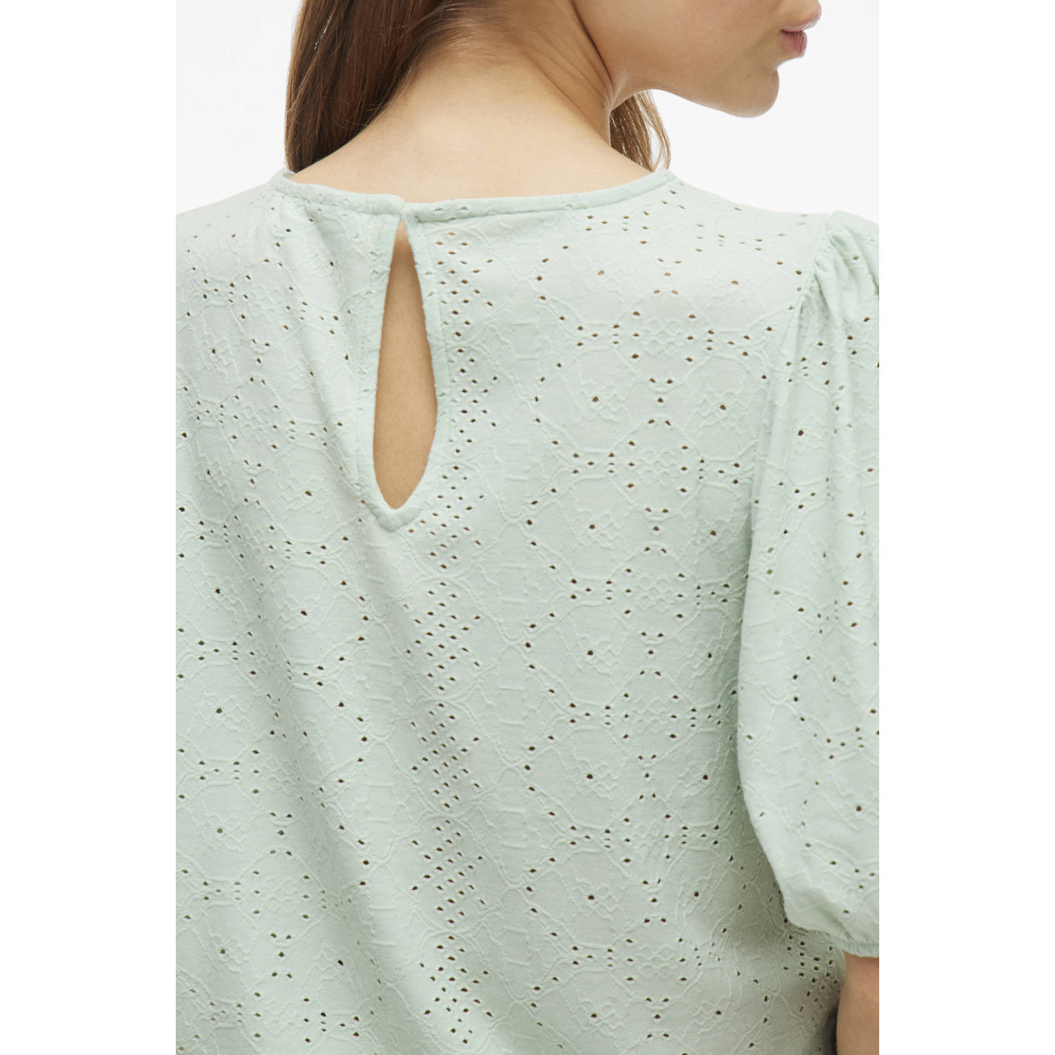 VILA top lichtgroen broderie