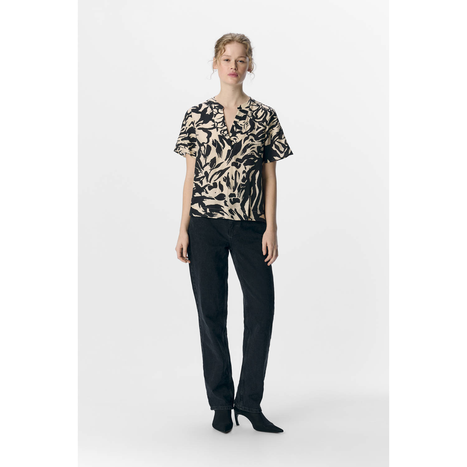 OBJECT top ecru