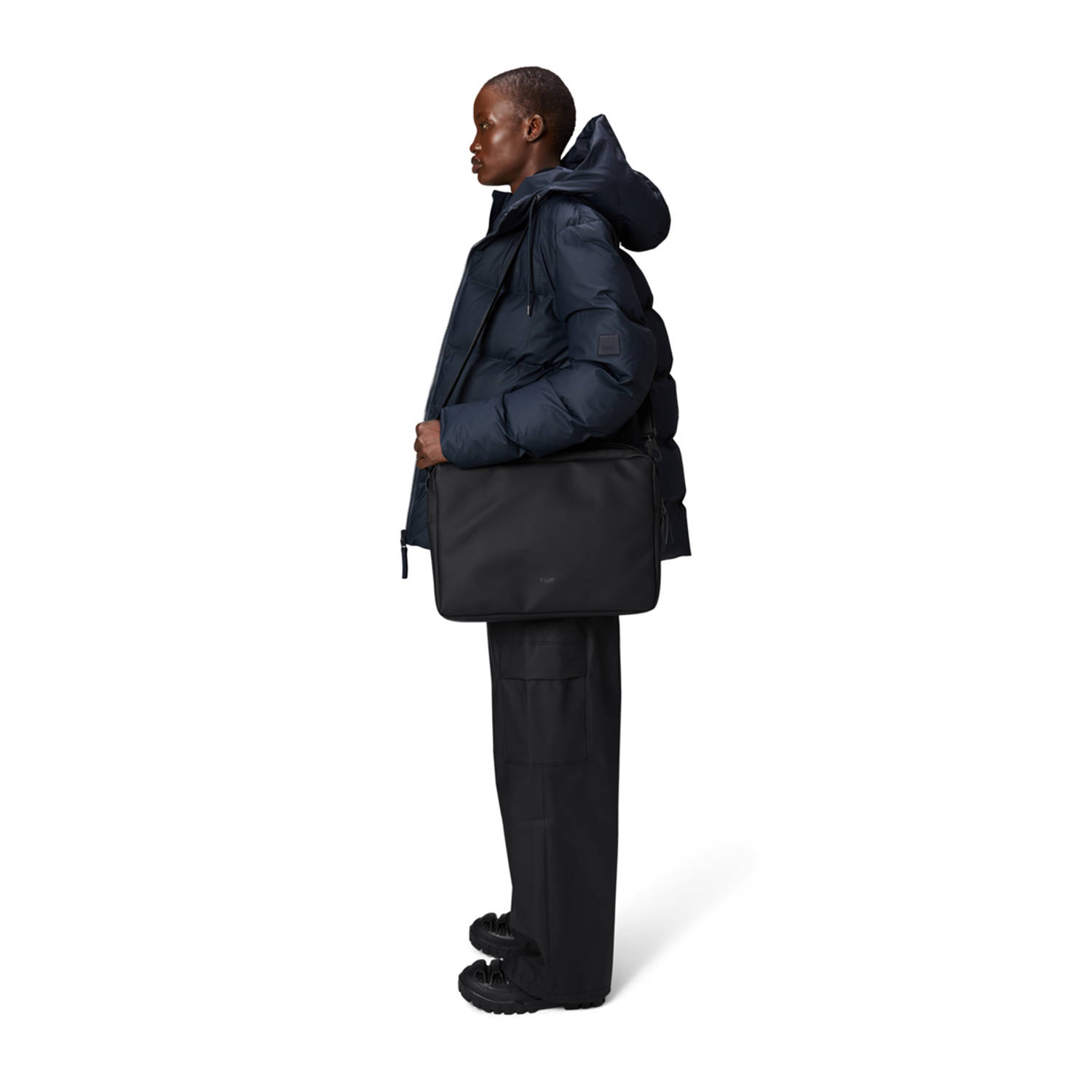 Rains 16 inch laptoptas W3 zwart