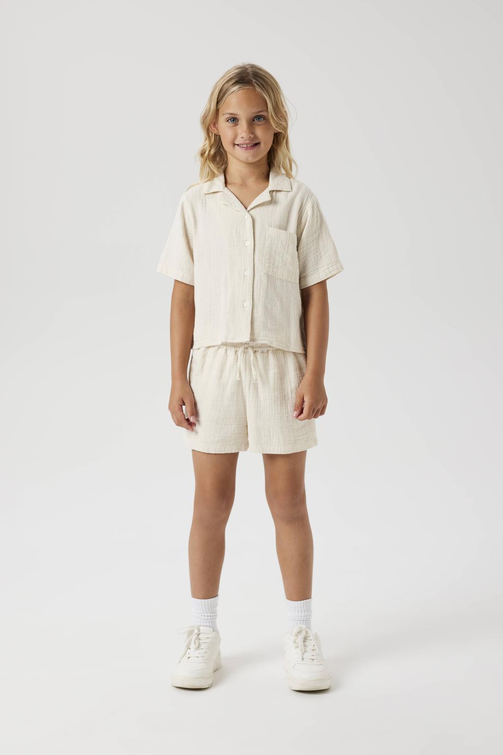 Beige meisjes NAME IT KIDS casual short van katoen met regular fit, regular waist, elastische tailleband met koord en effen