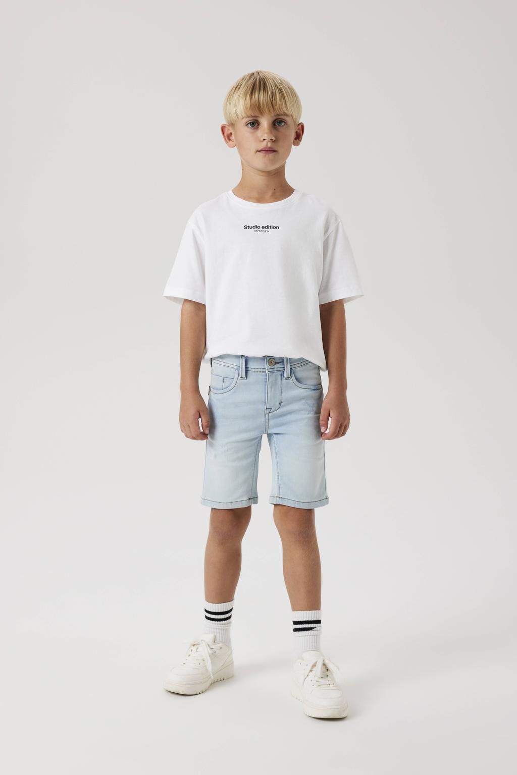 Light blue denim jongens NAME IT KIDS slim short met regular waist en effen