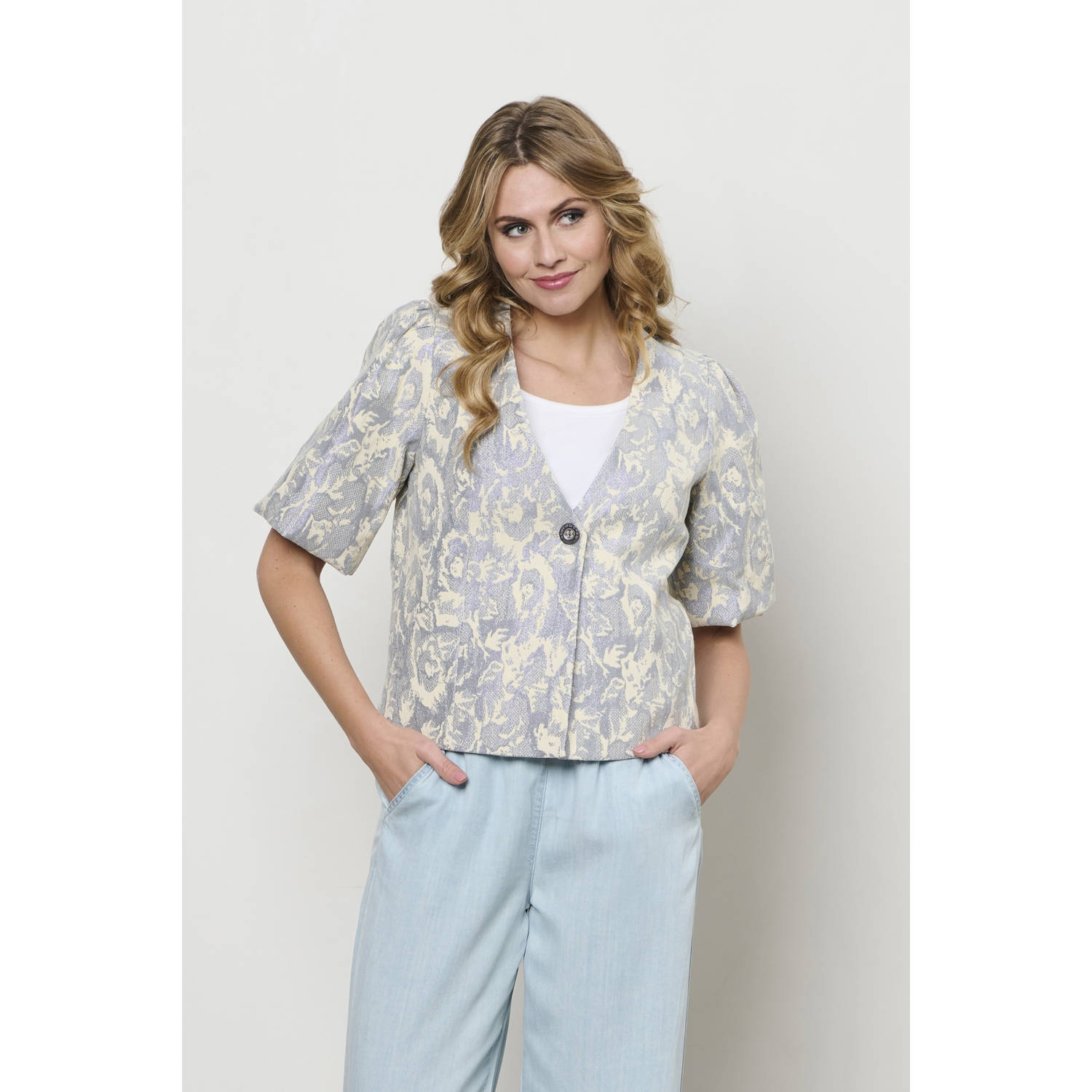 &Co Woman getailleerde blazer lichtblauw