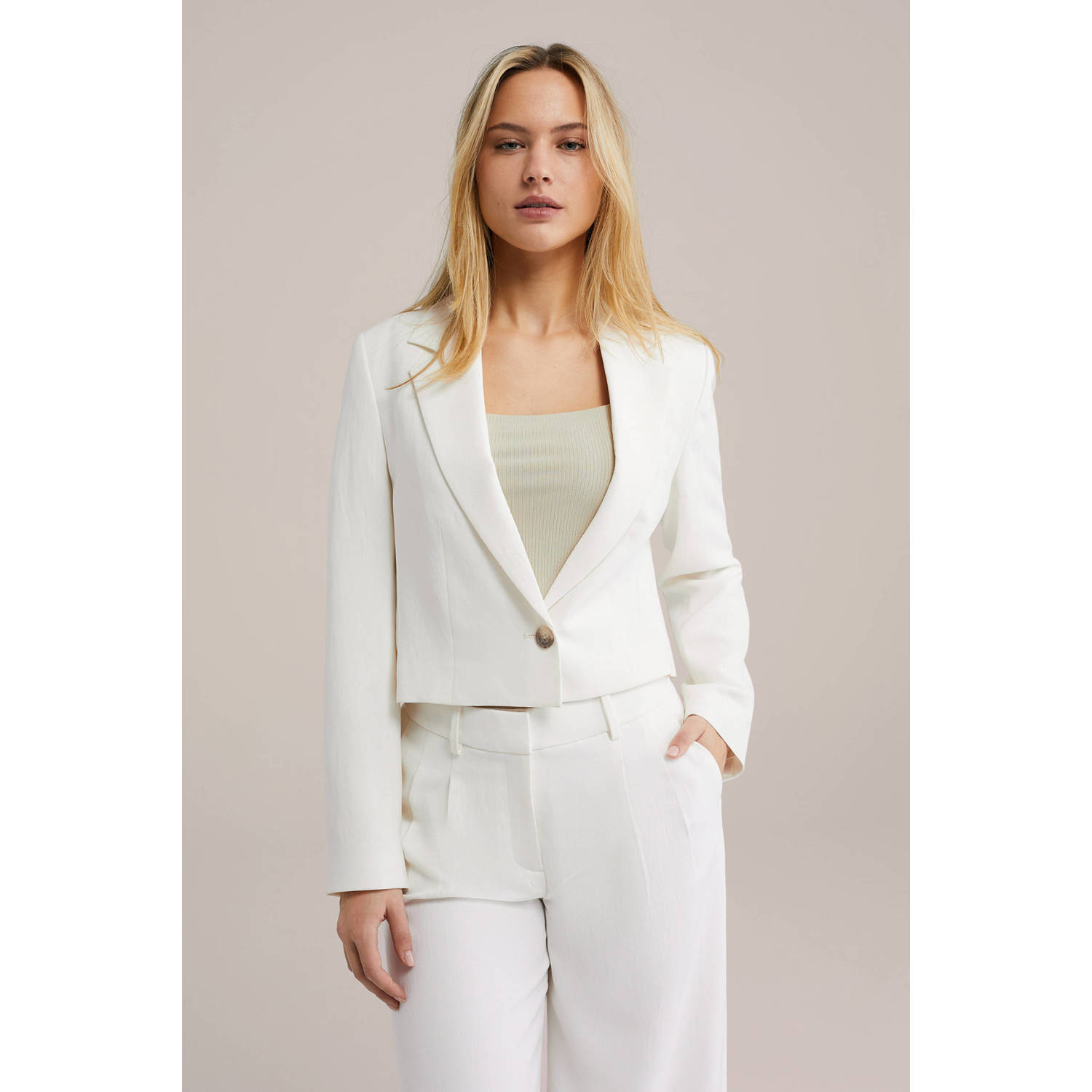 WE Fashion cropped blazer wit
