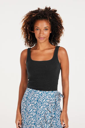 mouwloze top