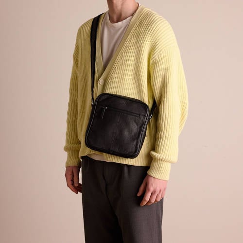 Manfield leren crossbody tas zwart afbeelding