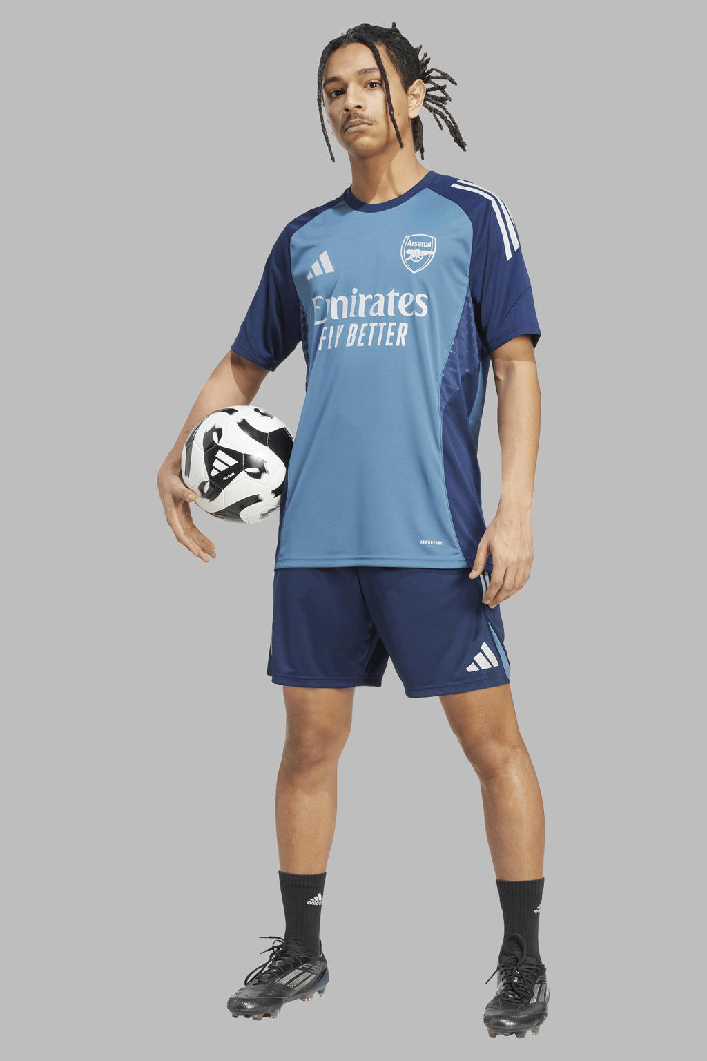 Blauw en donkerblauwe heren adidas Performance Senior Arsenal FC voetbalshirt Training van polyester met korte mouwen en V-hals