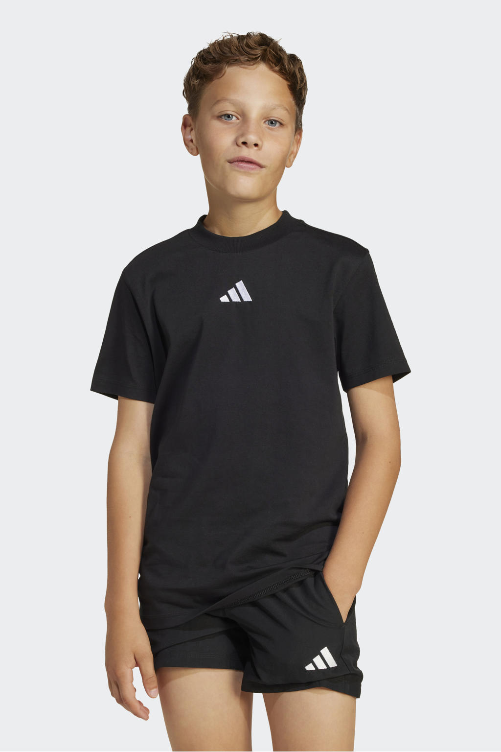 Zwart en witte jongens en meisjes adidas Sportswear T-shirt van katoen met logo dessin, korte mouwen en ronde hals