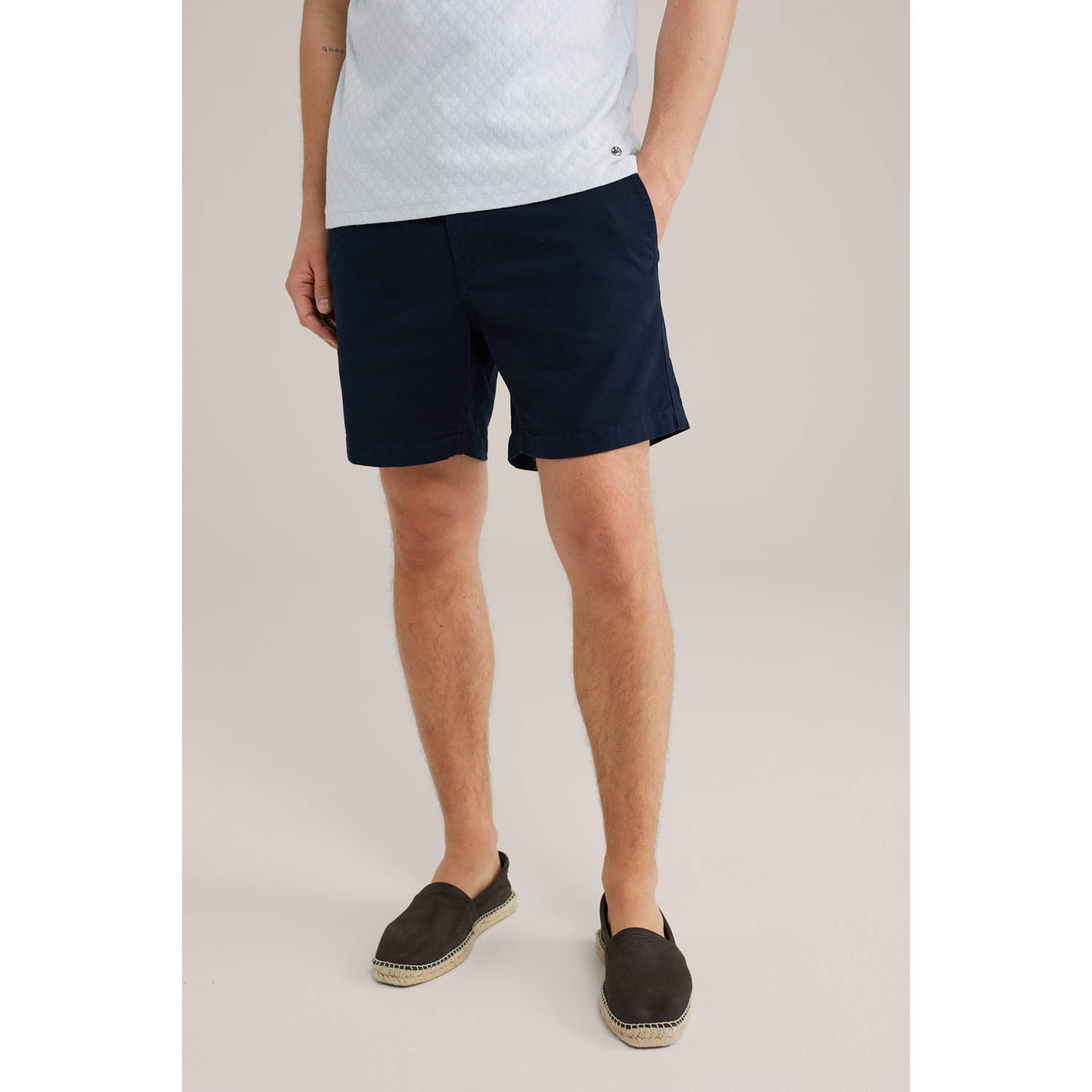 WE Fashion relaxed chino short donkerblauw