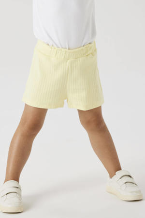 casual short lichtgeel