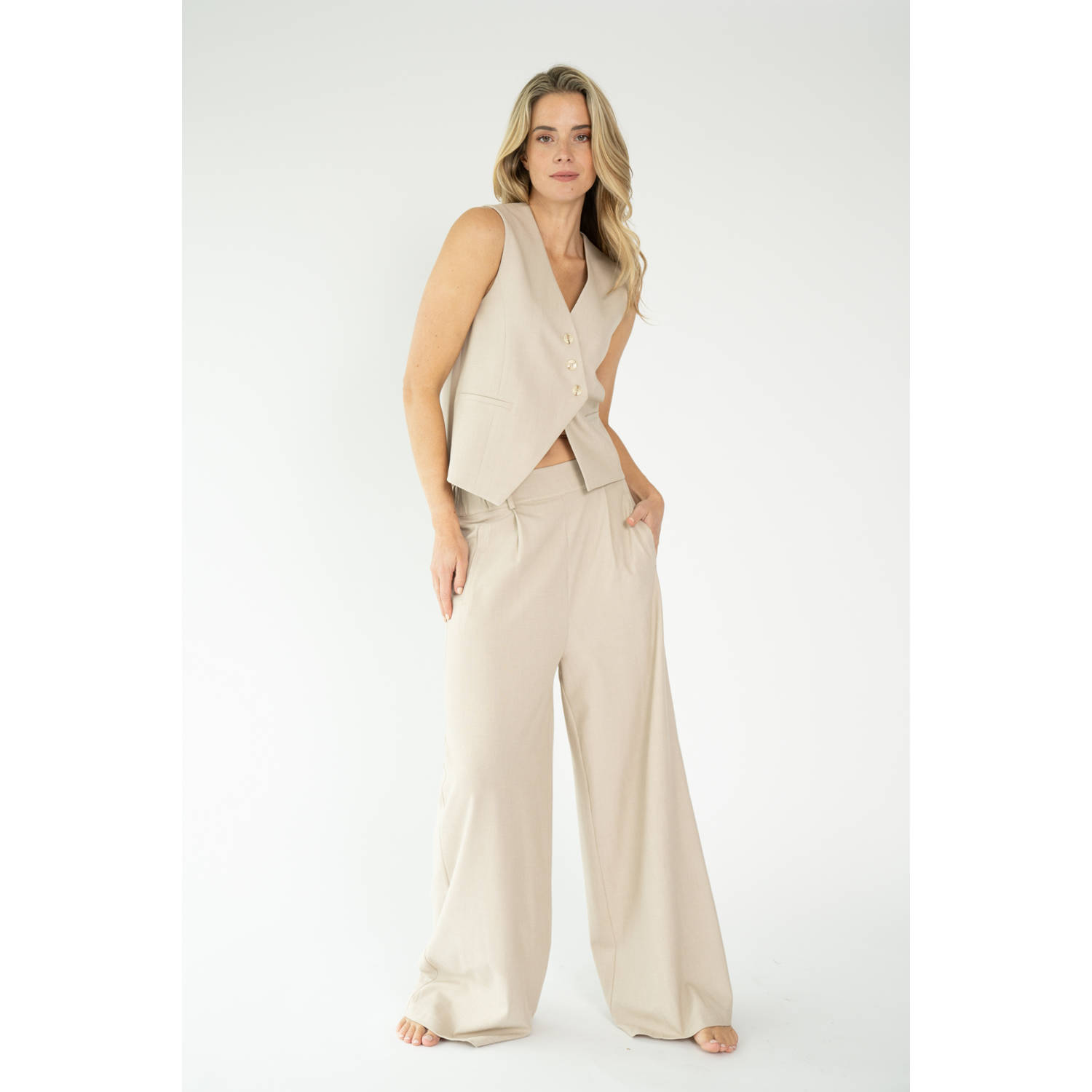 Est'seven X Ellemieke getailleerde blazer crème