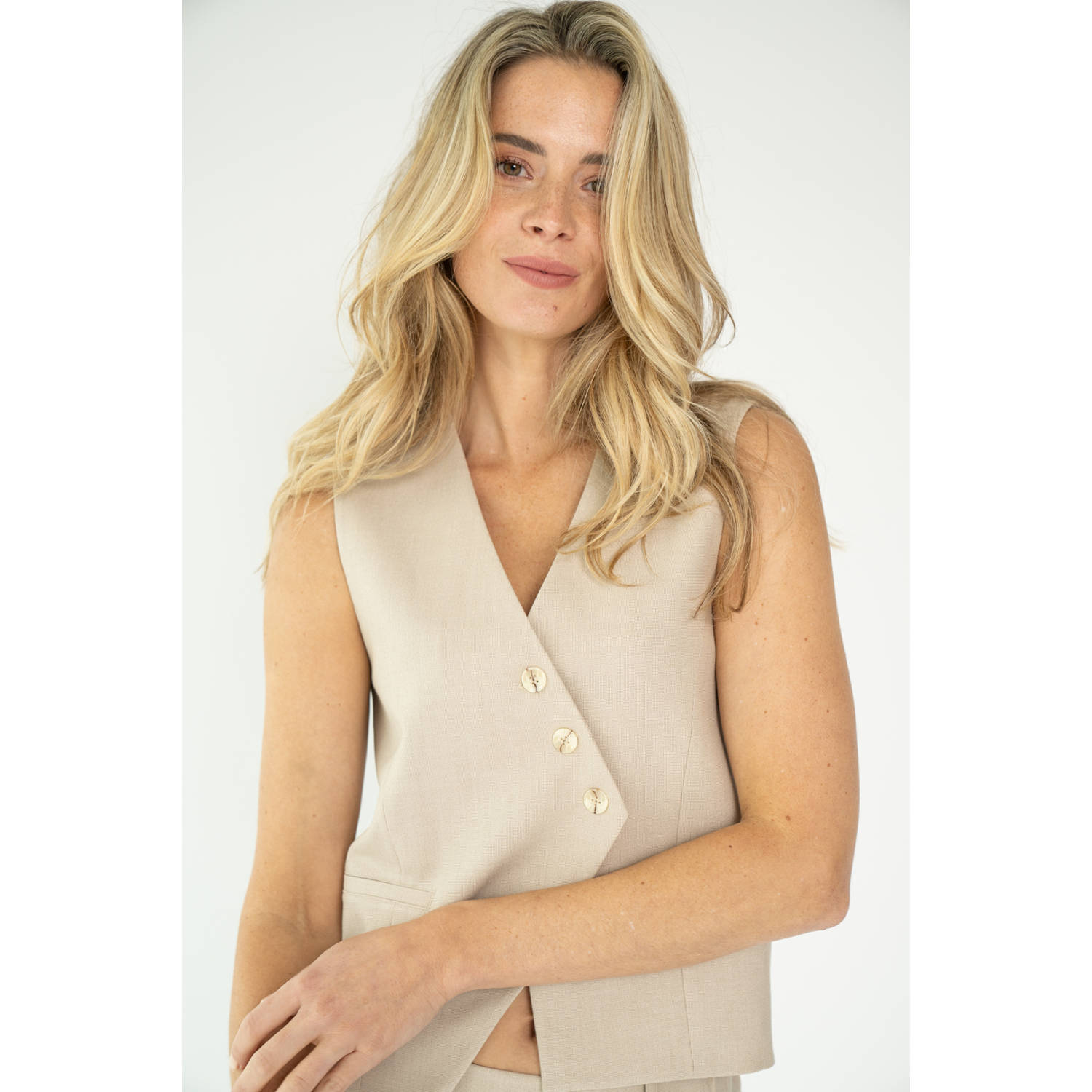Est'seven X Ellemieke getailleerde blazer crème