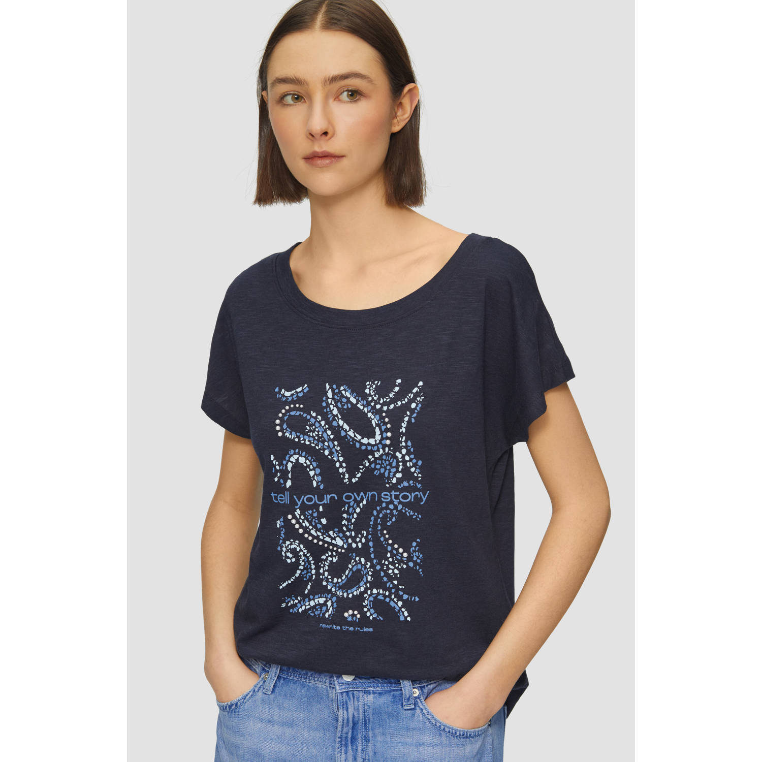S.Oliver RED LABEL Relaxed fit T-shirt van een mix van katoen en viscose met artworkprint