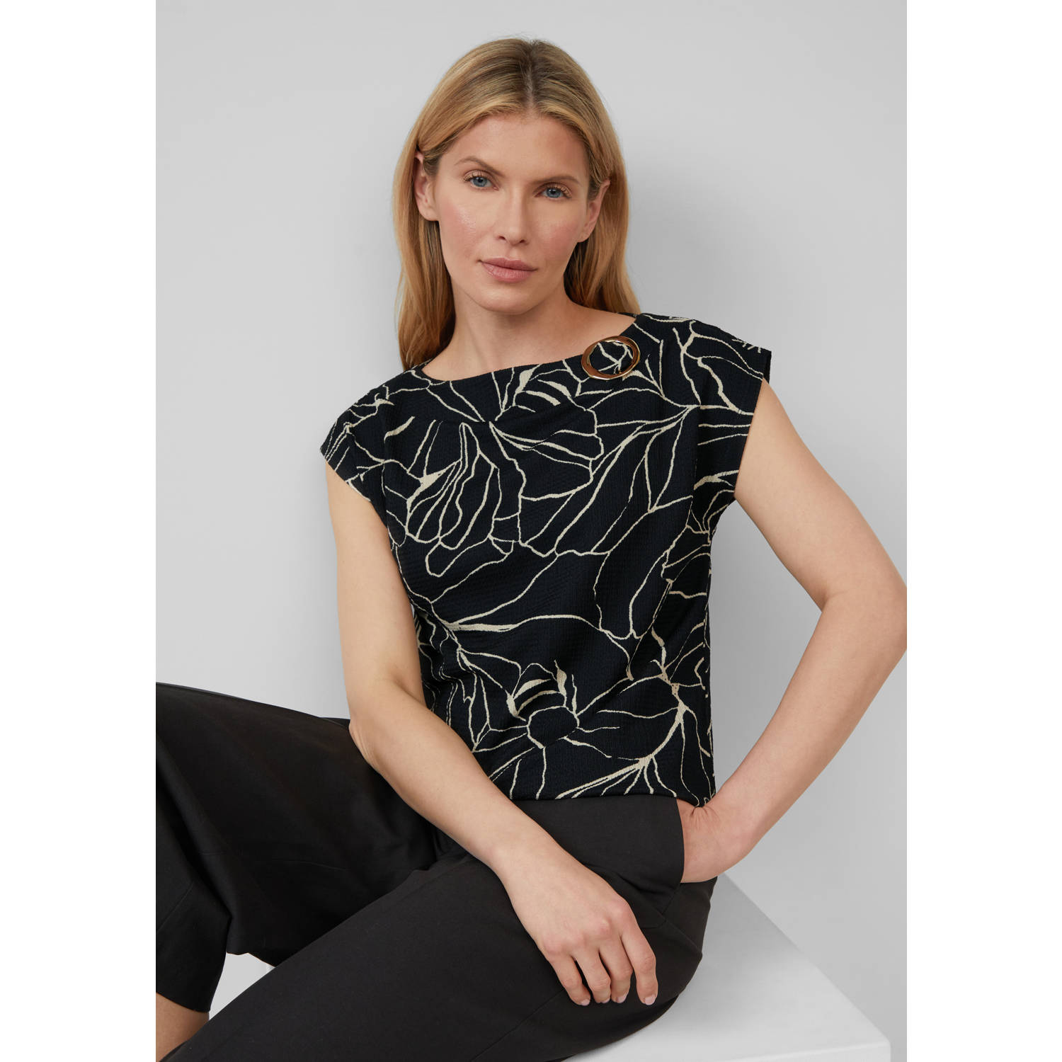 S.Oliver BLACK LABEL Relaxed fit T-shirt met sierdetail