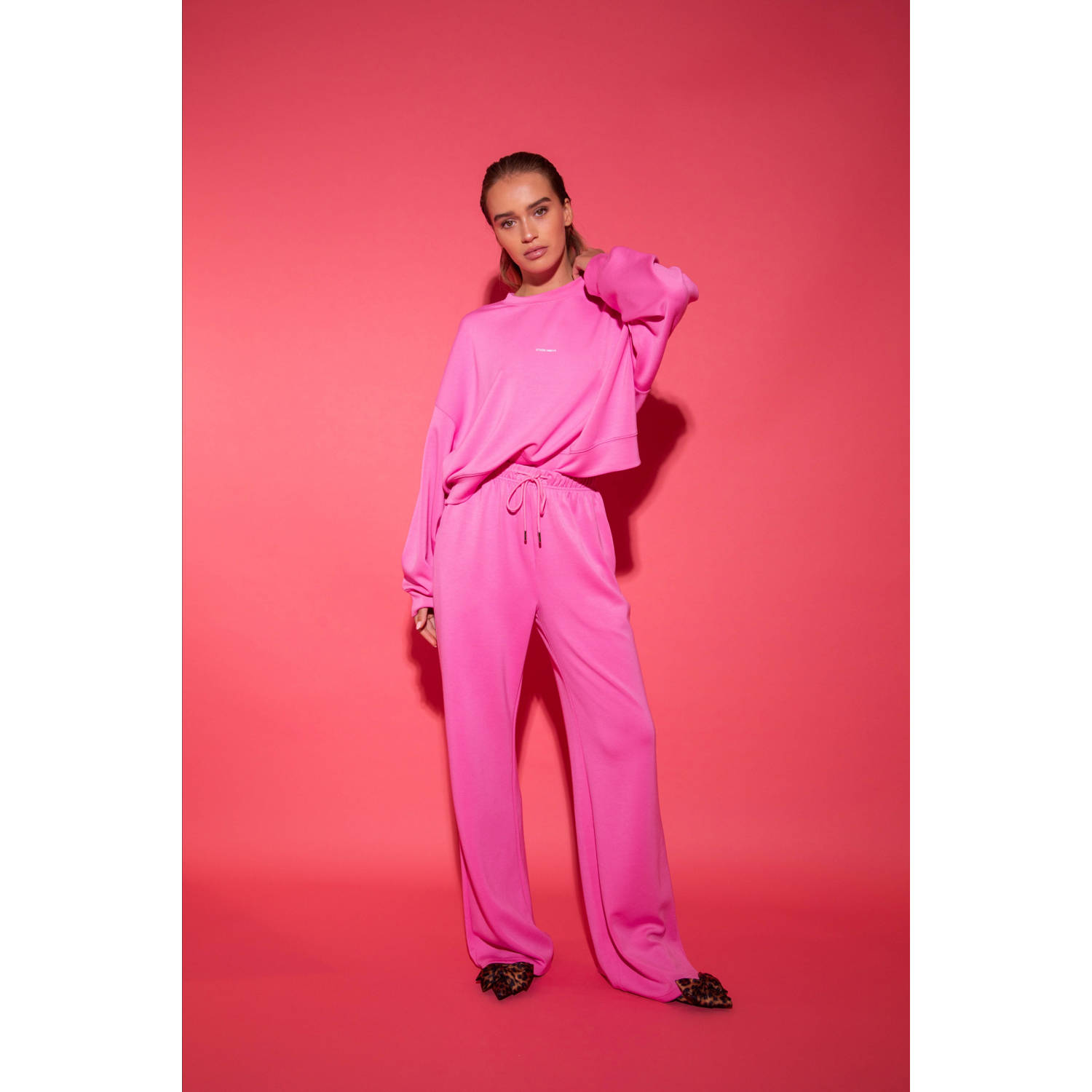 STUDIO AMAYA Dames Truien & Vesten Betty Fuchsia
