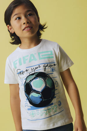T-shirt wit