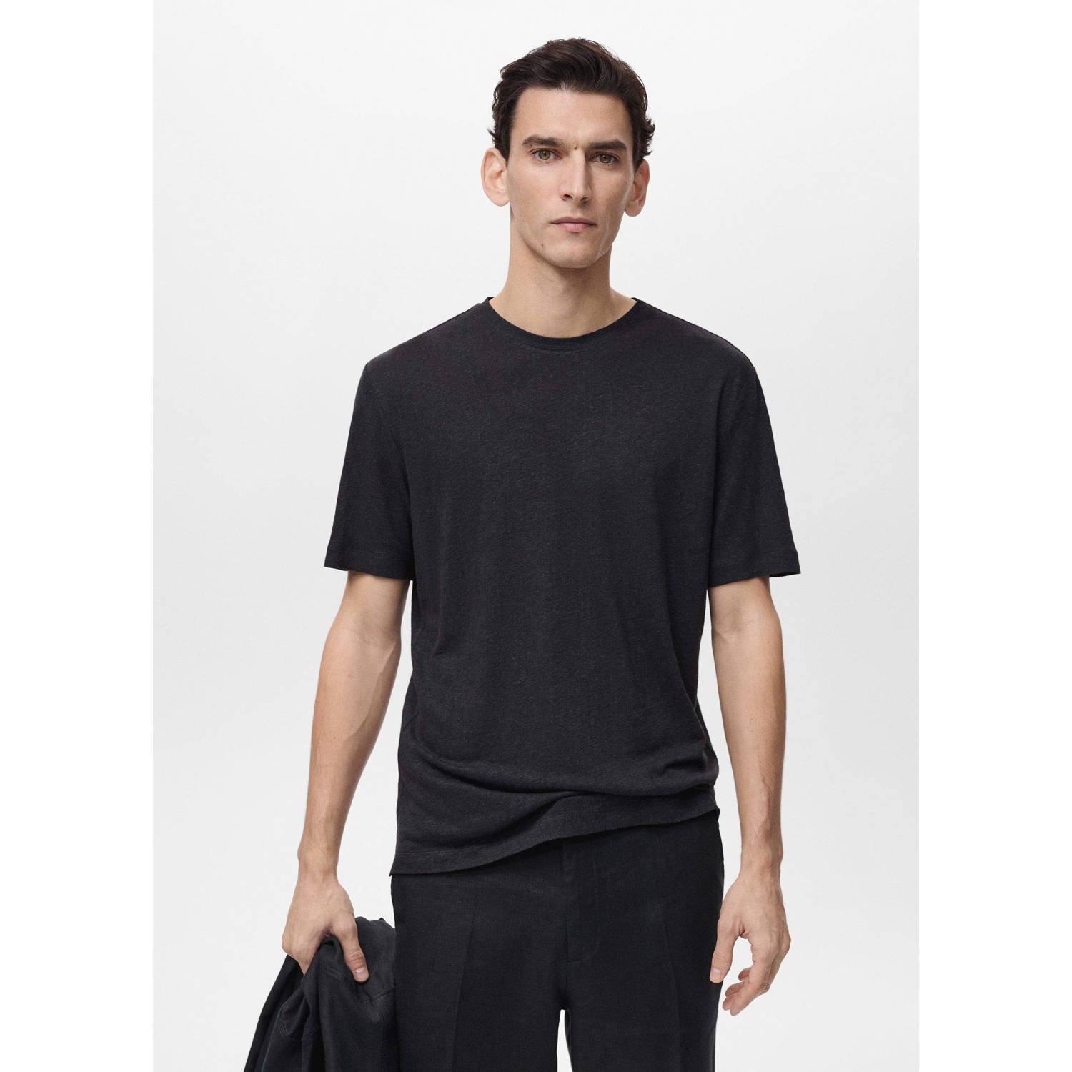 Mango Man slim fit t-shirt zwart