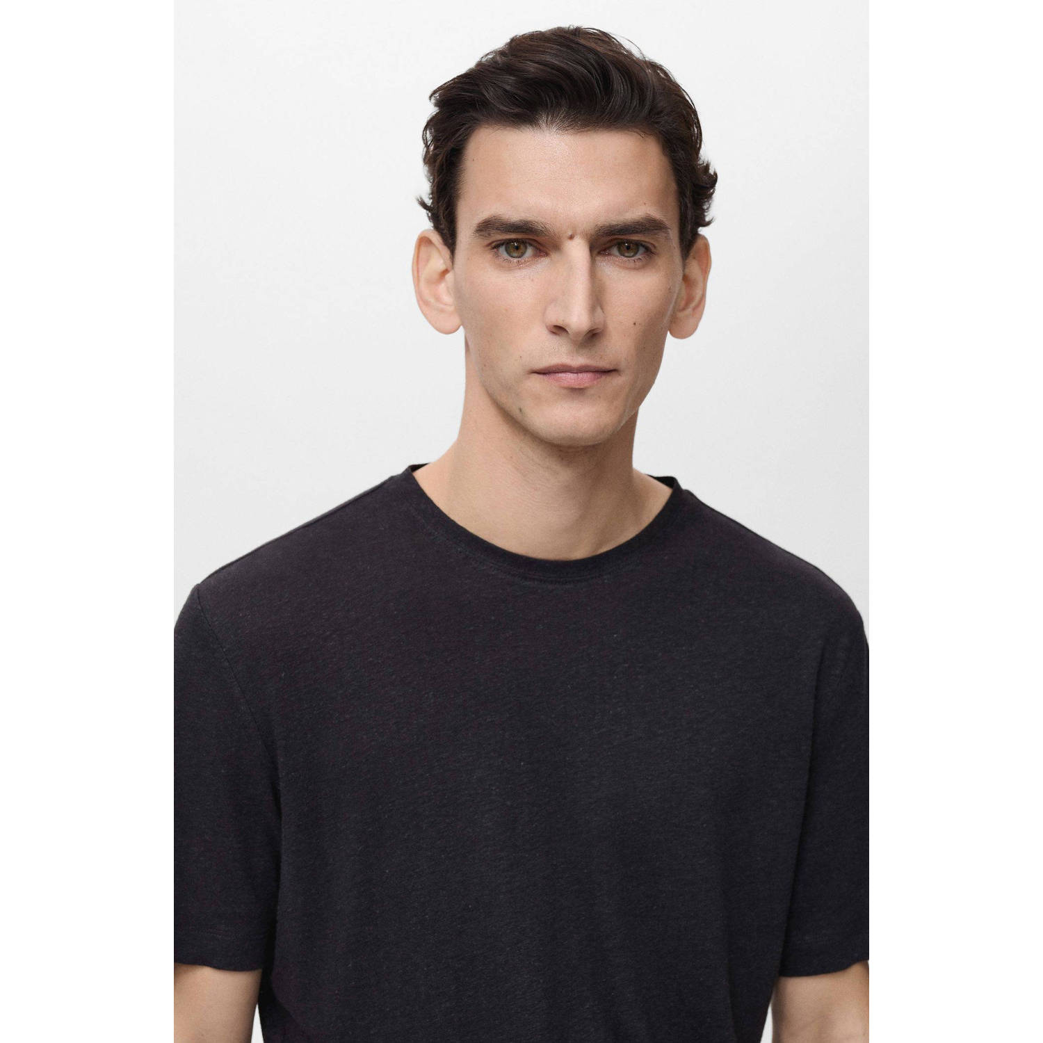 Mango Man slim fit T-shirt zwart