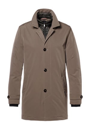 trenchcoat taupe