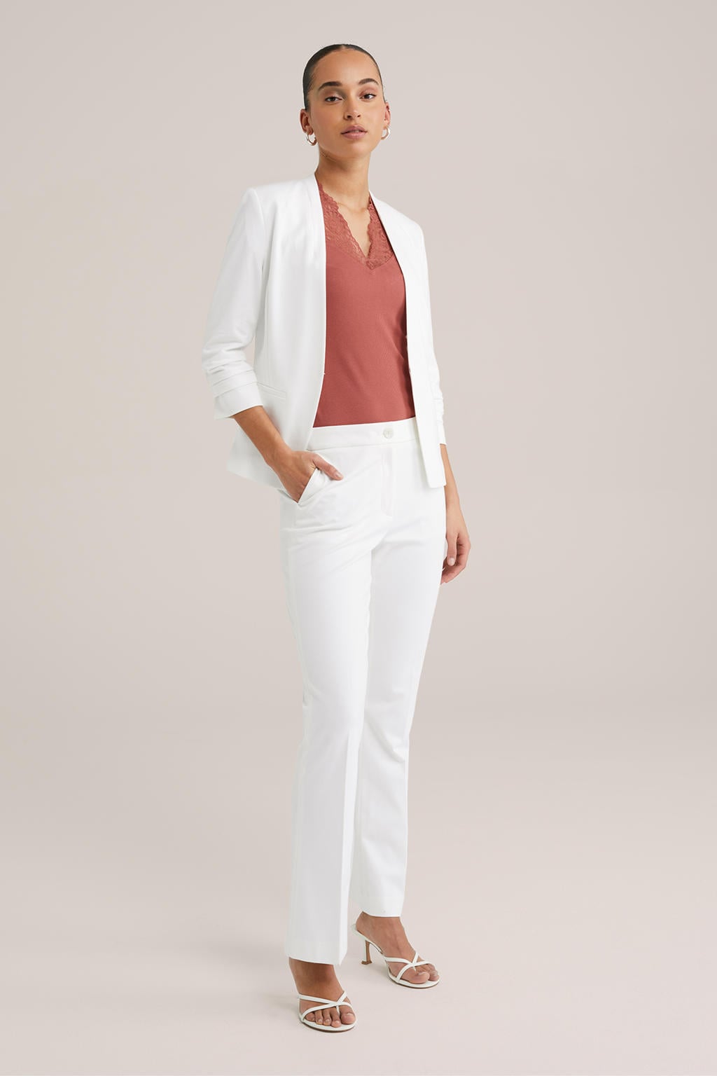 Witte dames WE Fashion getailleerde blazer van viscose met effen, driekwart mouwen, V-hals en haaksluiting