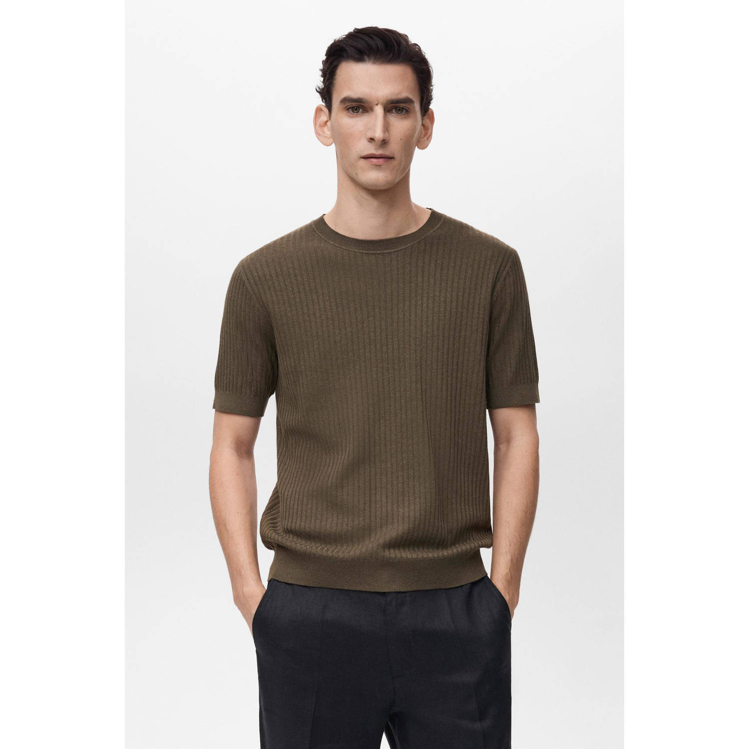 Mango Man T-shirt rib gebreid bruin