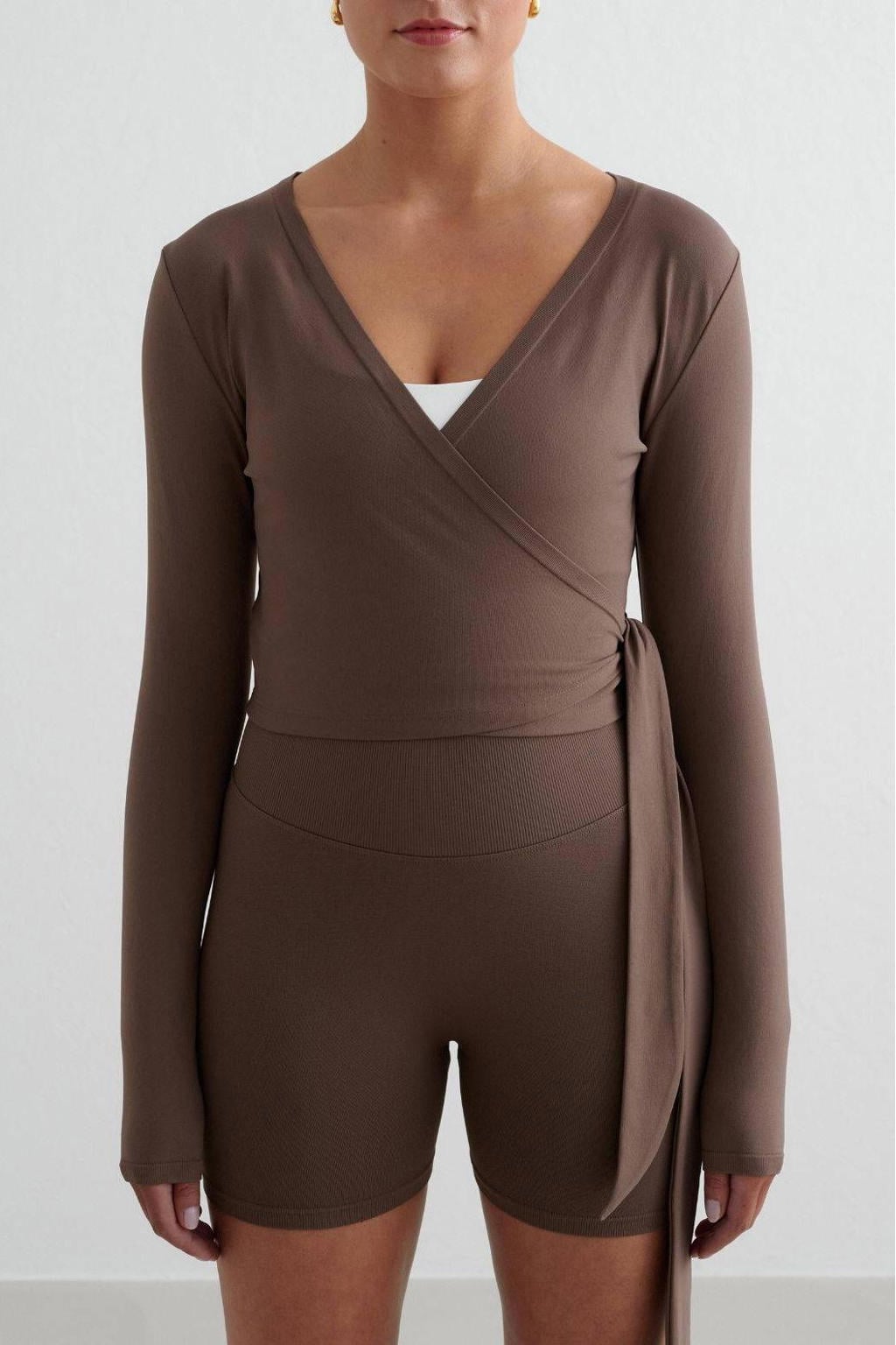 Bruine dames Aim'n sportshirt Seamless van nylon met lange mouwen en overslagkraag