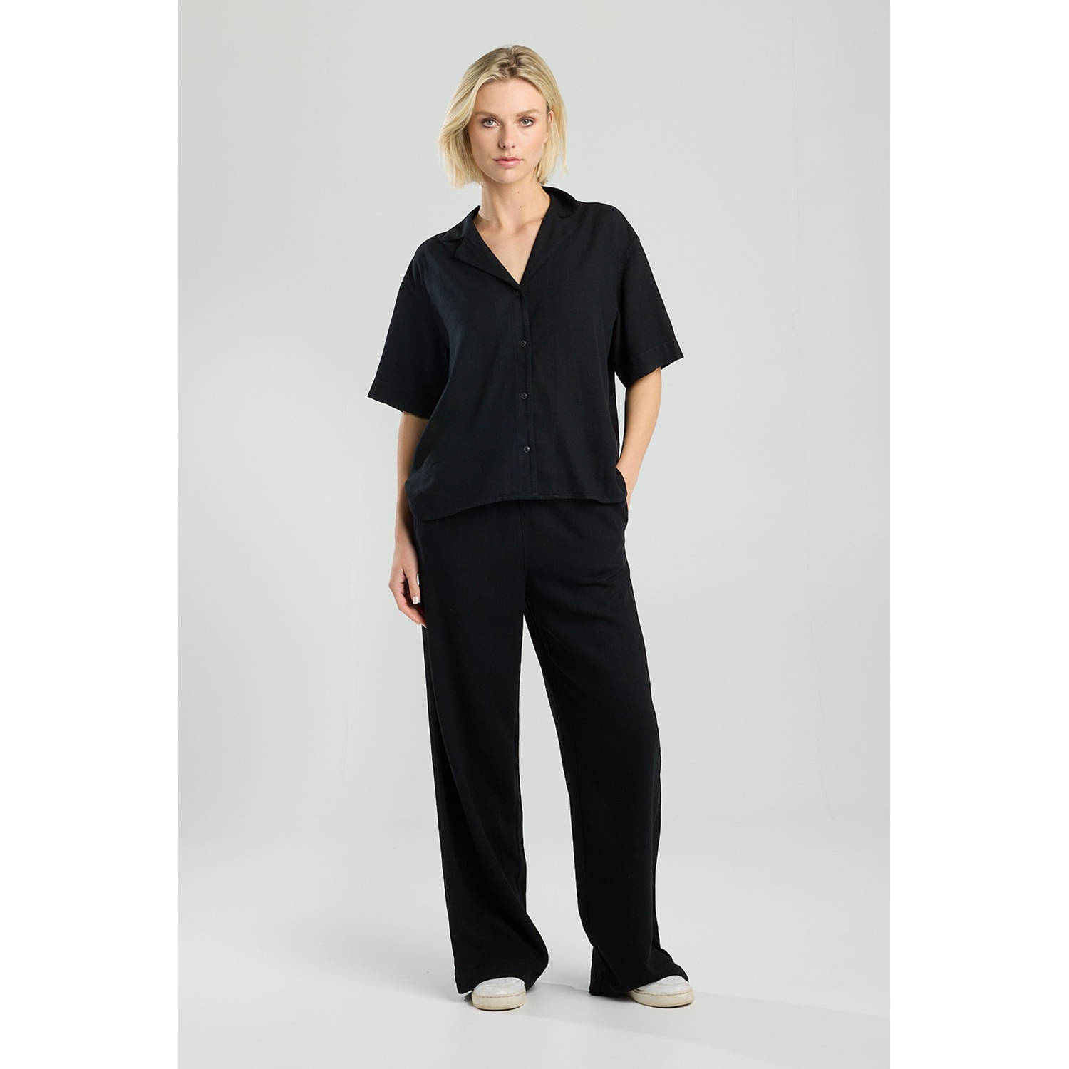 America Today regular waist casual broek zwart broderie