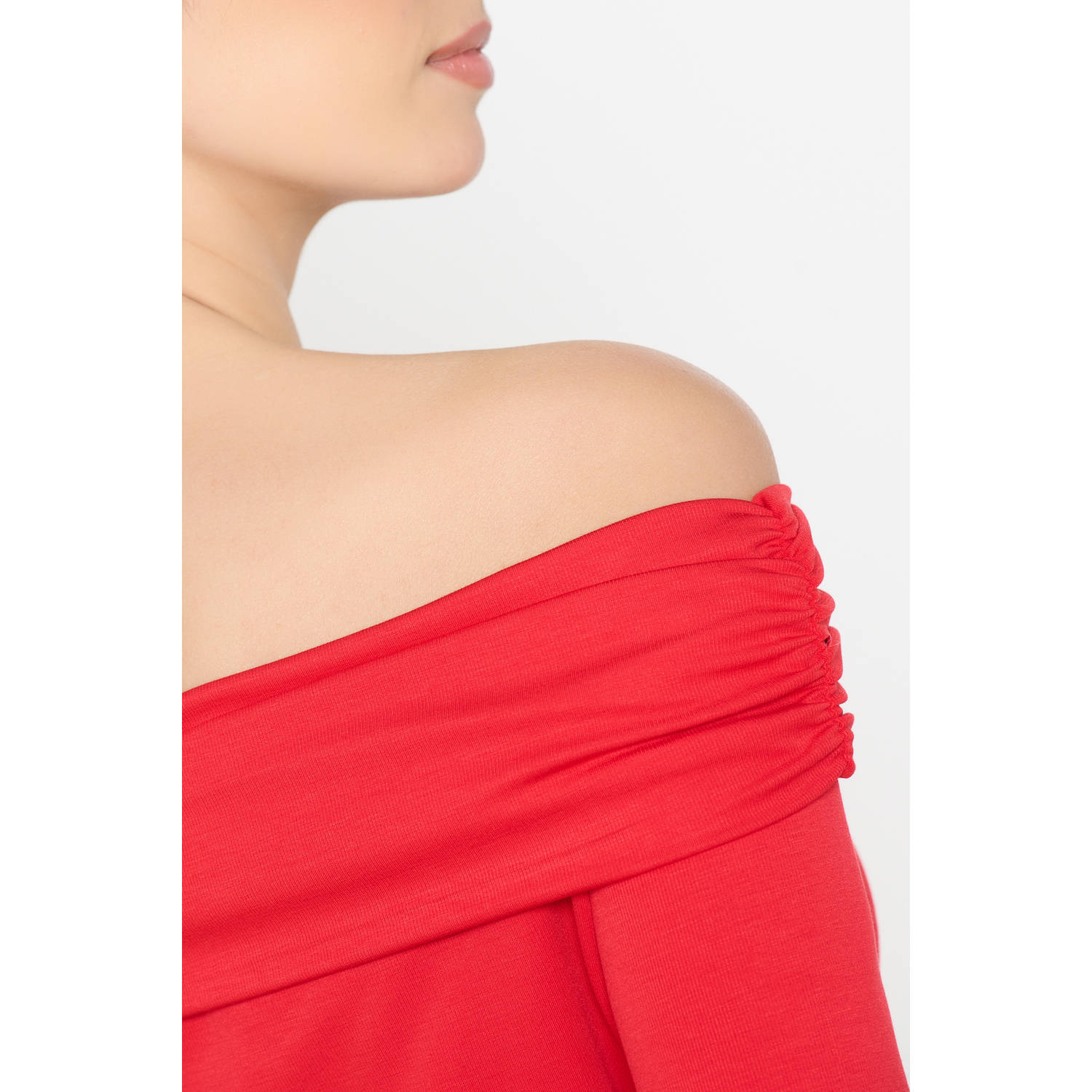 LOLALIZA off shoulder top rood