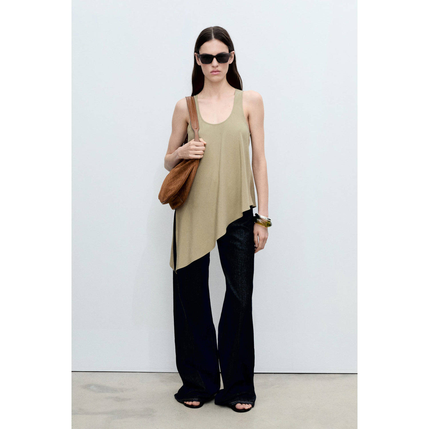 Mango mouwloze top beige
