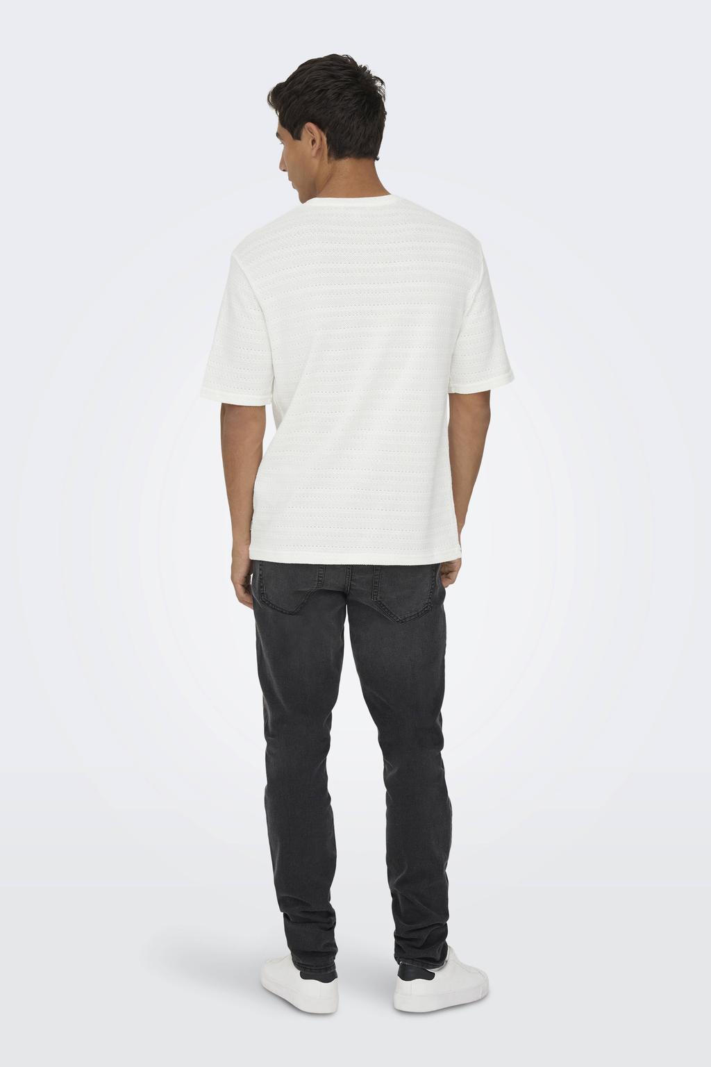 Witte heren ONLY & SONS regular T-shirt gebreid van katoen met effen, korte mouwen en ronde hals