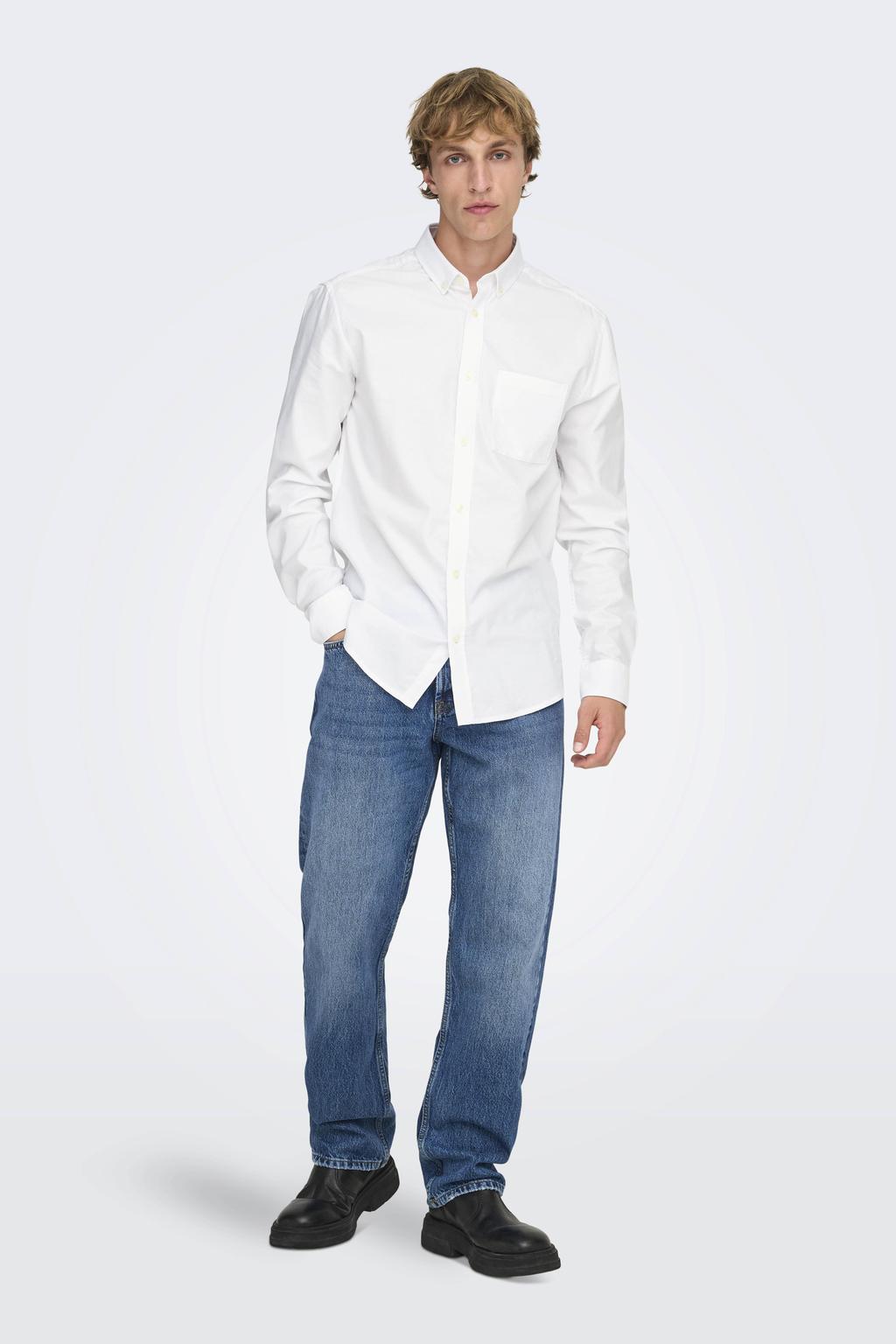 Witte heren ONLY & SONS slim fit overhemd van katoen met effen, lange mouwen en button down sluiting